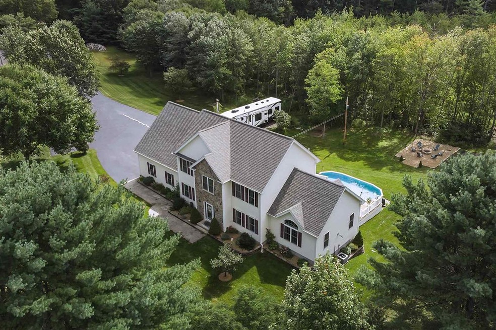 33 Boyd Rd, Hudson, NH 03051 - photo 1