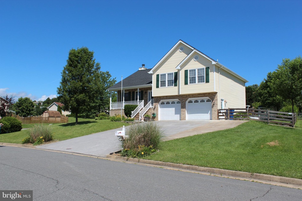 1096 Kesler Rd, Front Royal, VA 22630 - photo 1