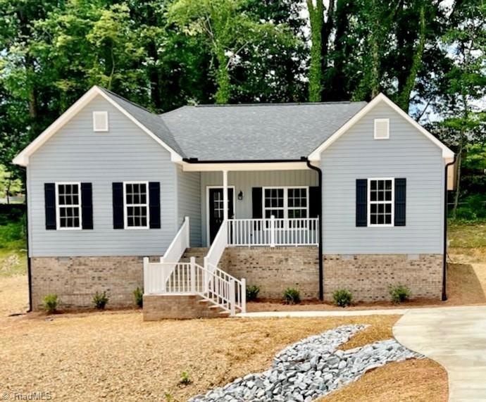 1566 Brookdale Dr, Asheboro, NC 27205 - photo 1