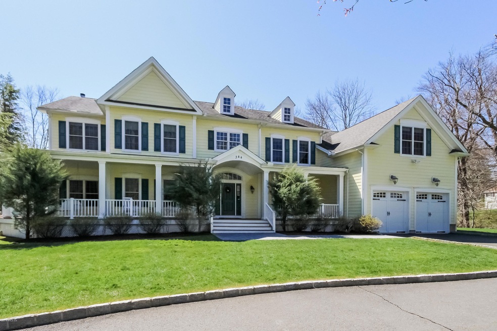 001-Front_View-2640585-large