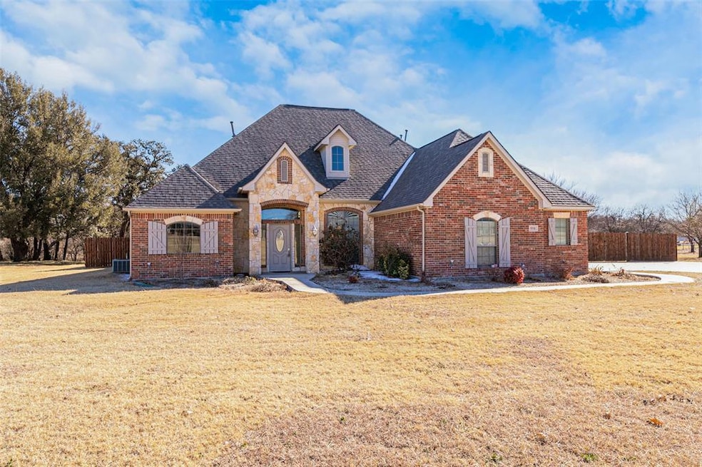551 Highland Rd, Springtown, TX 76082 - photo 1