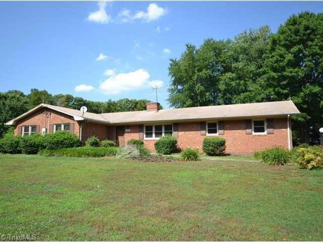 3332 Staleys Farm Rd, Asheboro, NC 27205 - photo 1