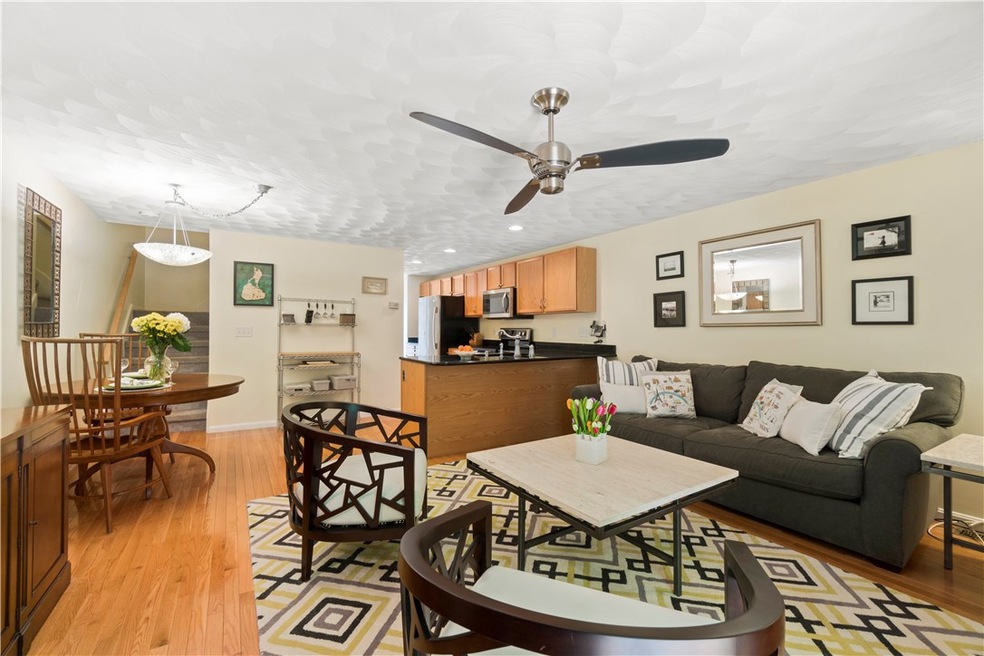 450 Providence St unit 15, West Warwick, RI 02893 - photo 1