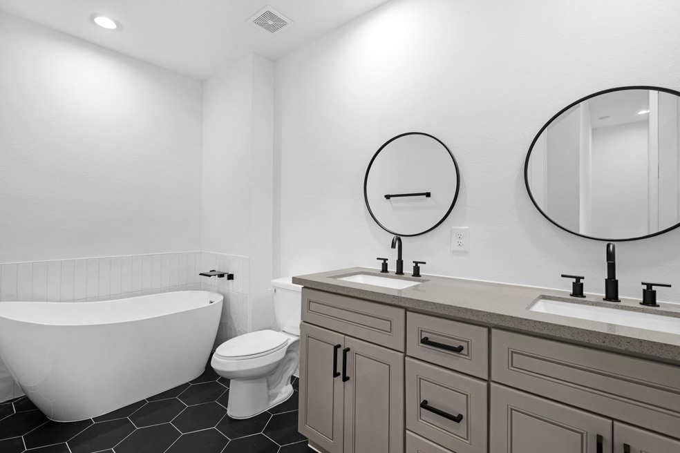 770 Lucky St unit A, Houston, TX 77088 - photo 1