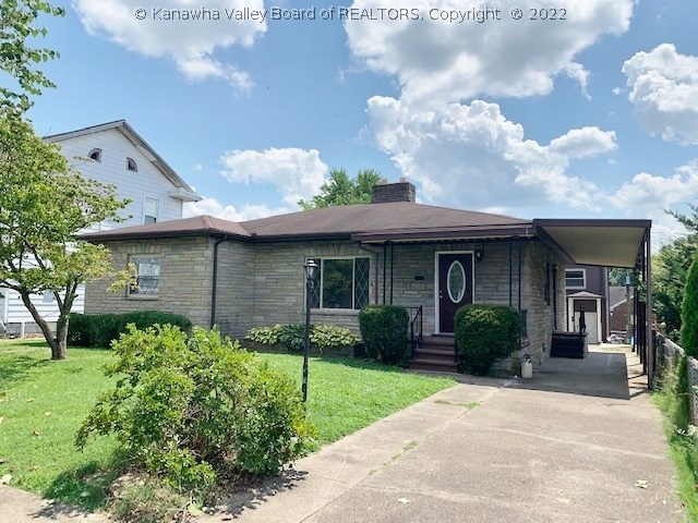 1327 Grosscup Ave, Dunbar, WV 25064 - photo 1