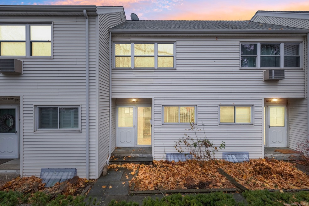 68 Hope St unit 10, Stamford, CT 06906 - photo 1