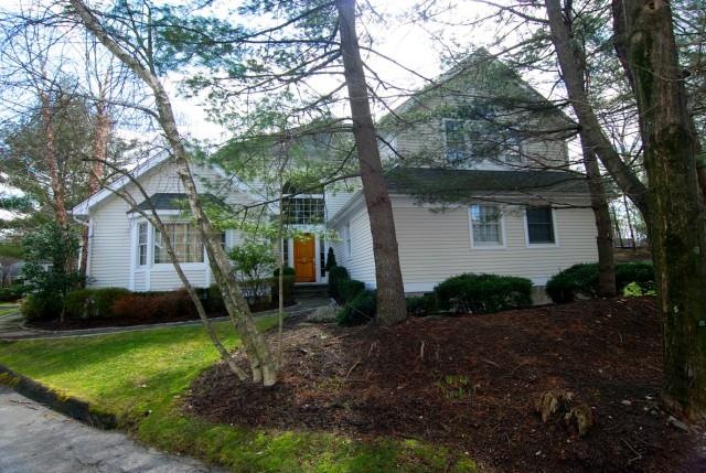 181 Turn of River Rd unit 2, Stamford, CT 06905 - photo 1