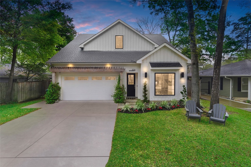 1574 Sue Barnett Dr, Houston, TX 77018 - photo 1