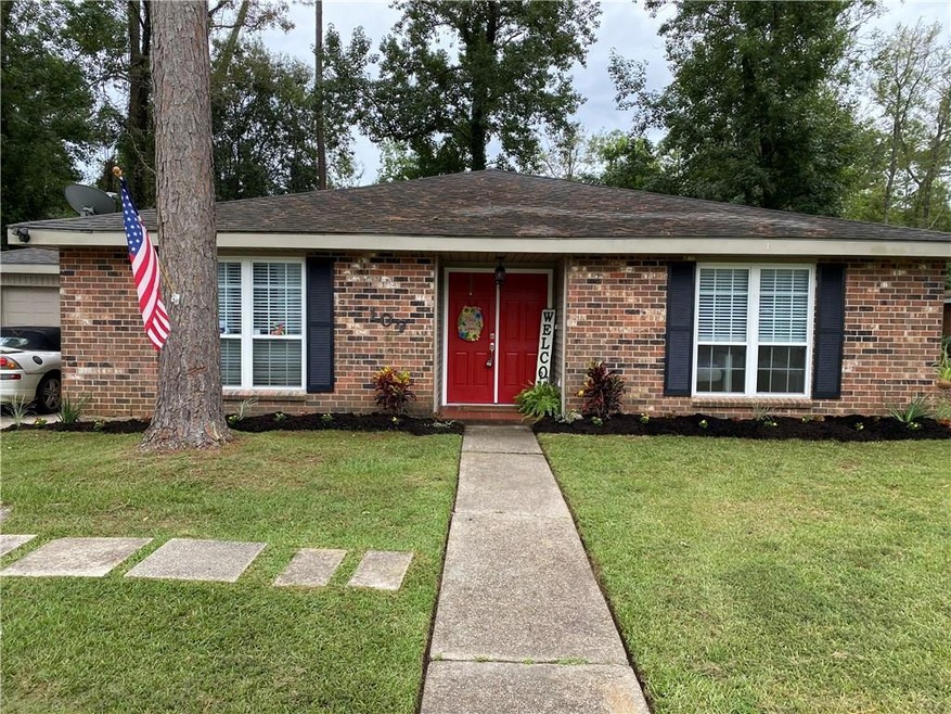 107 W Pinewood Dr, Slidell, LA 70458 - photo 1