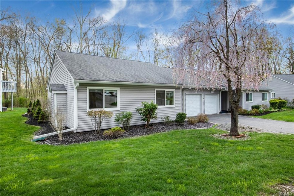 152 Flintlock Way unit A, Yorktown Heights, NY 10598 - photo 1