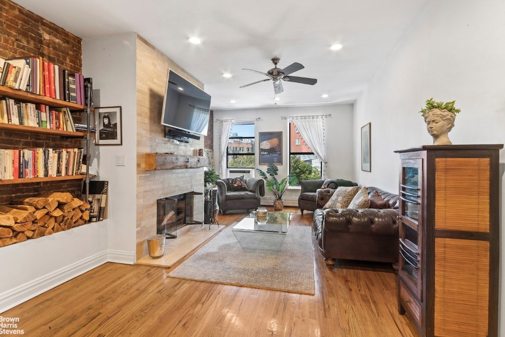 Sold $1,230,000 • Co-Listing Agent