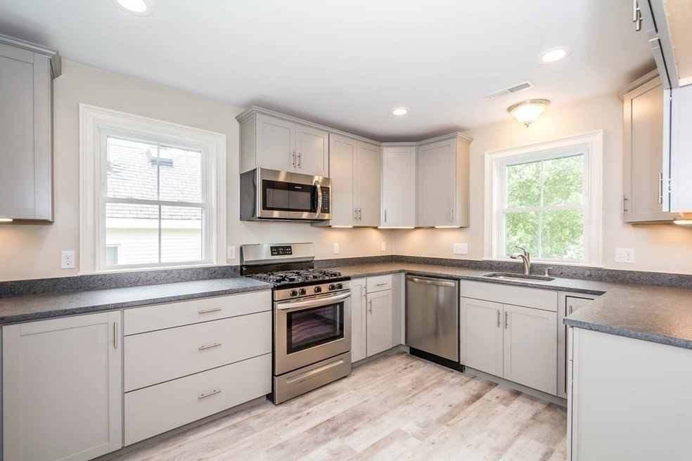 7 Park St unit 2, Haverhill, MA 01830 - photo 1