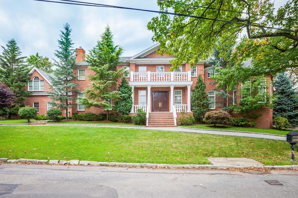 001_32 Circle Rd, Staten Island0000