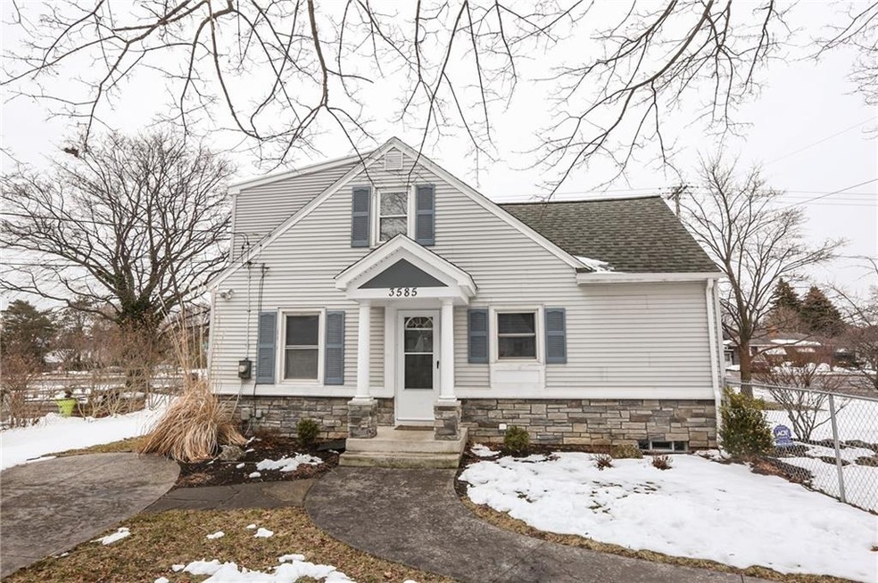 ALL new from 2013! Vinyl siding; roof; stone facad