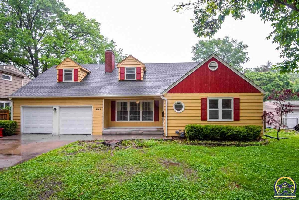 3142 SW 17th St, Topeka, KS 66604 - photo 1