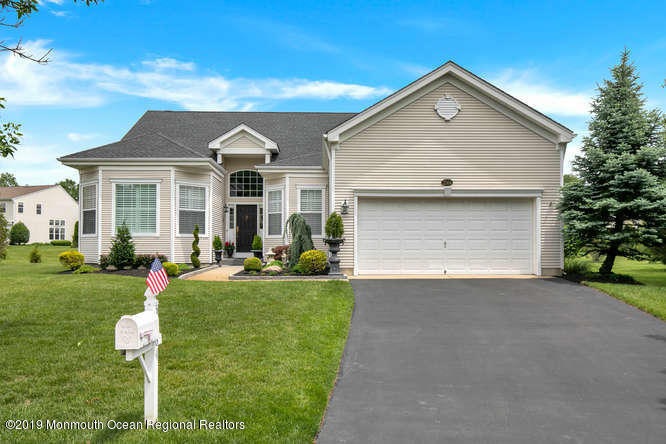 2564 Heathrow Ln Manasquan NJ-small-001-