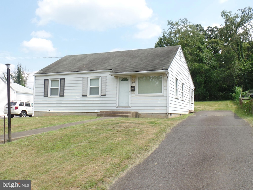 Sold $830,000 • Co-Listing Agent