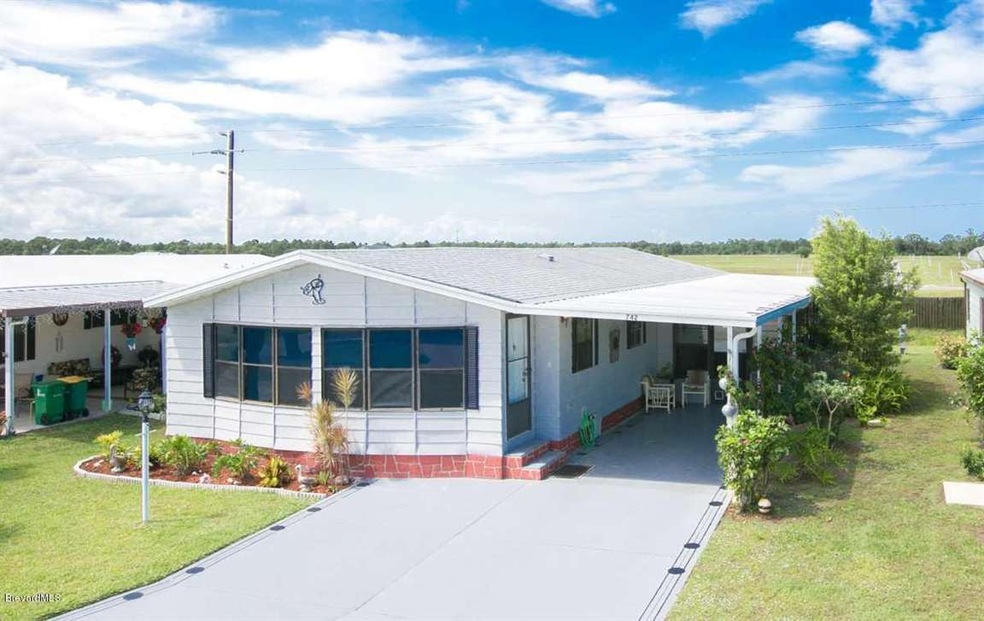 742 Periwinkle - Exterior