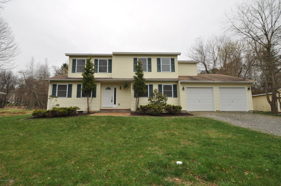 154 Azalea Dr, Tunkhannock Township, PA 18210 - photo 1