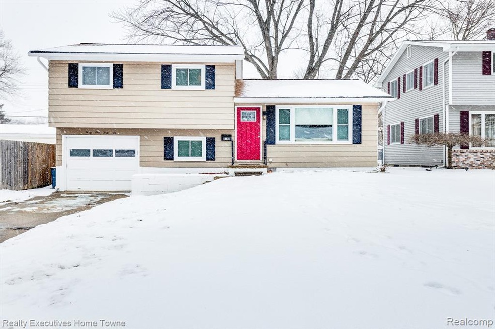 3146 Elk St, Port Huron, MI 48060 - photo 1