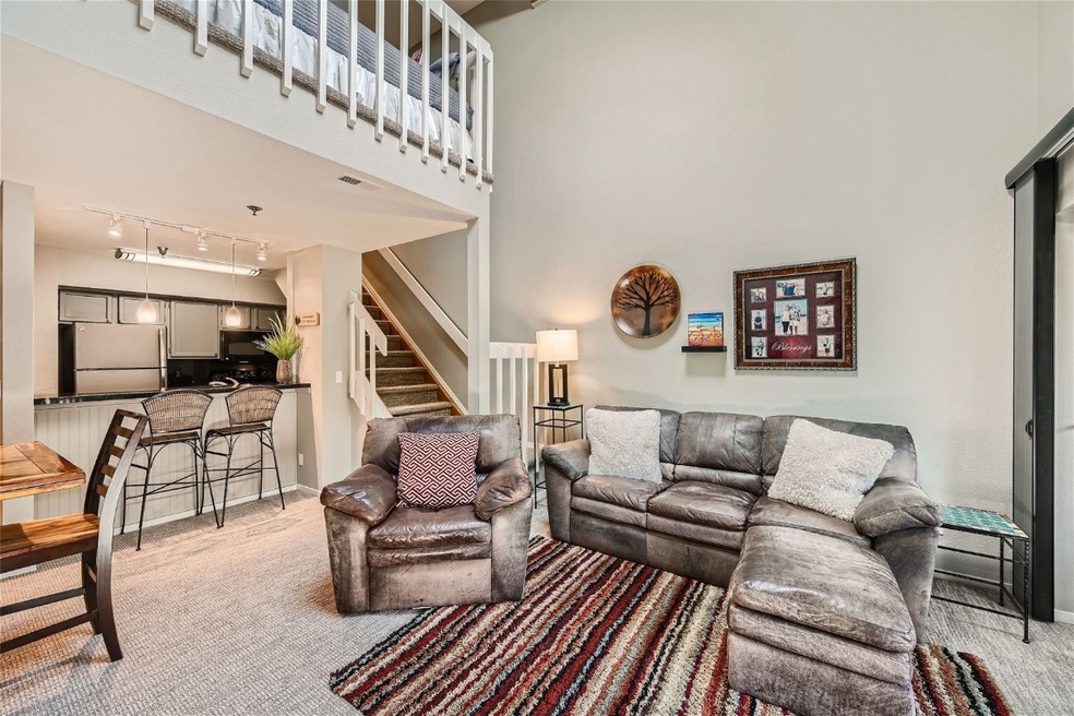 Sold $880,000 • Co-Listing Agent