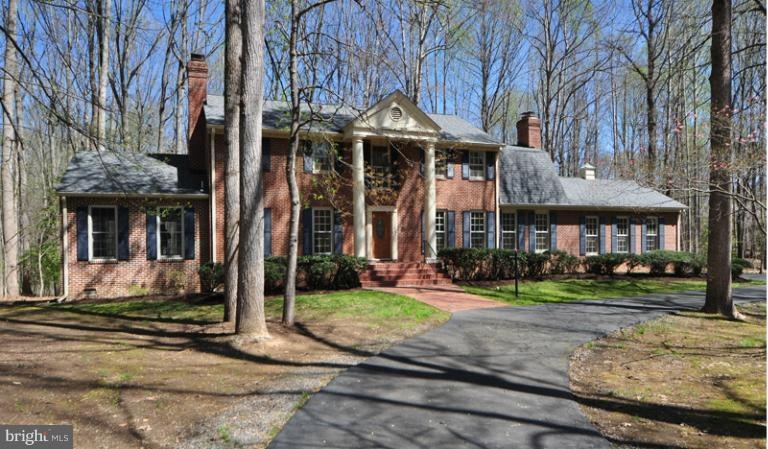 10634 Timberidge Rd, Fairfax Station, VA 22039 - photo 1