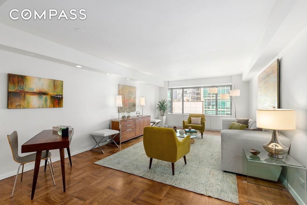 The 200 unit 9-D, New York, NY 10022 - photo 1