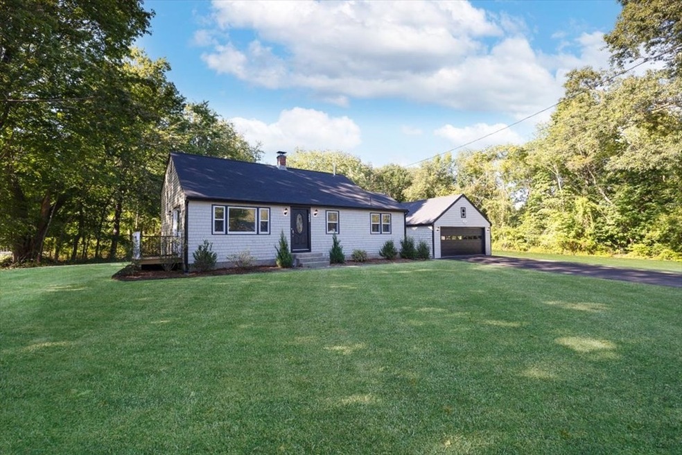 223 E Washington St, Hanson, MA 02341 - photo 1