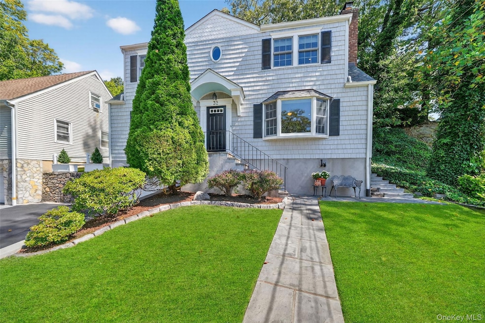 32 Custis Ave, White Plains, NY 10603 - photo 1