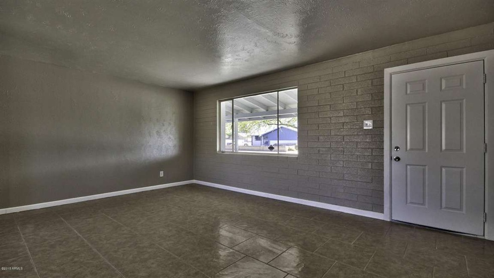 3126 N 44th Ln, Phoenix, AZ 85031 - photo 1