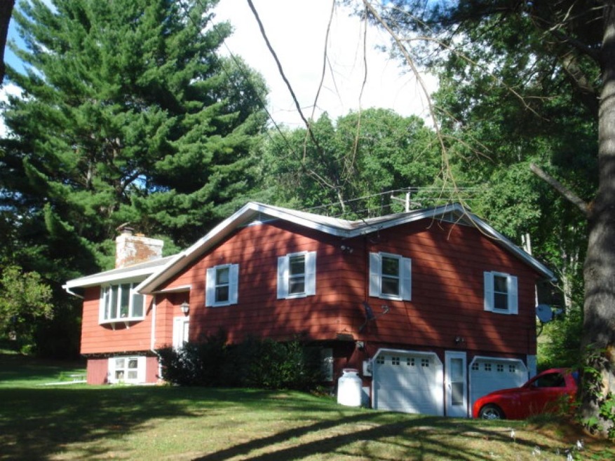 11 Coral Ave, Charlestown, NH 03603 - photo 1