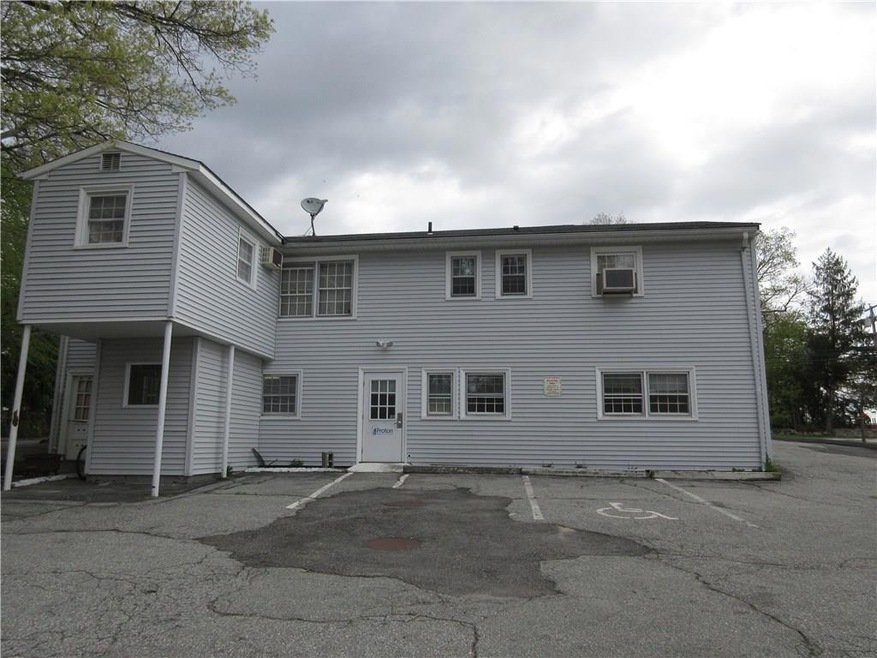 743 Colonel Ledyard Hwy unit 4, Ledyard, CT 06339 - photo 1