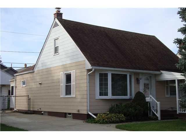 Exterior Front Beautifully cared for home with gla