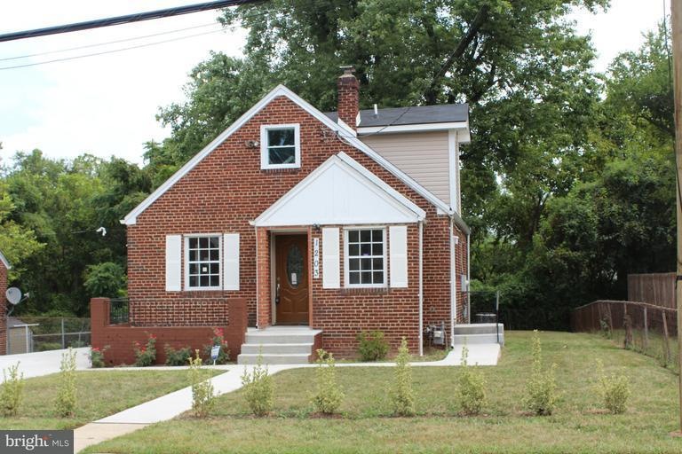 1203 Farmingdale Ave, Capitol Heights, MD 20743 - photo 1