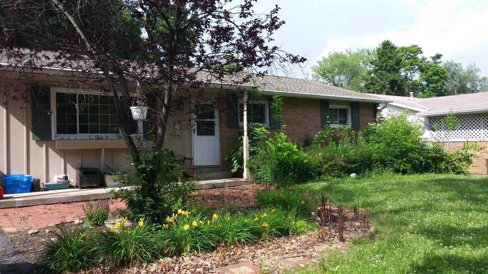 4776 Robinhood Park, Columbus, OH 43227 - photo 1