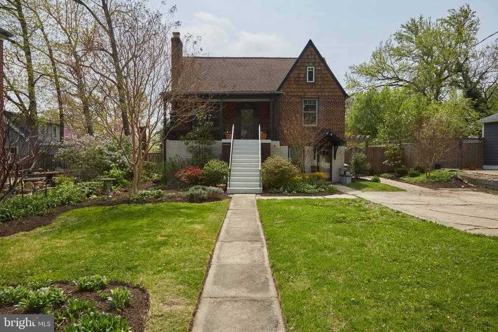 7425 Carroll Ave, Takoma Park, MD 20912 - photo 1