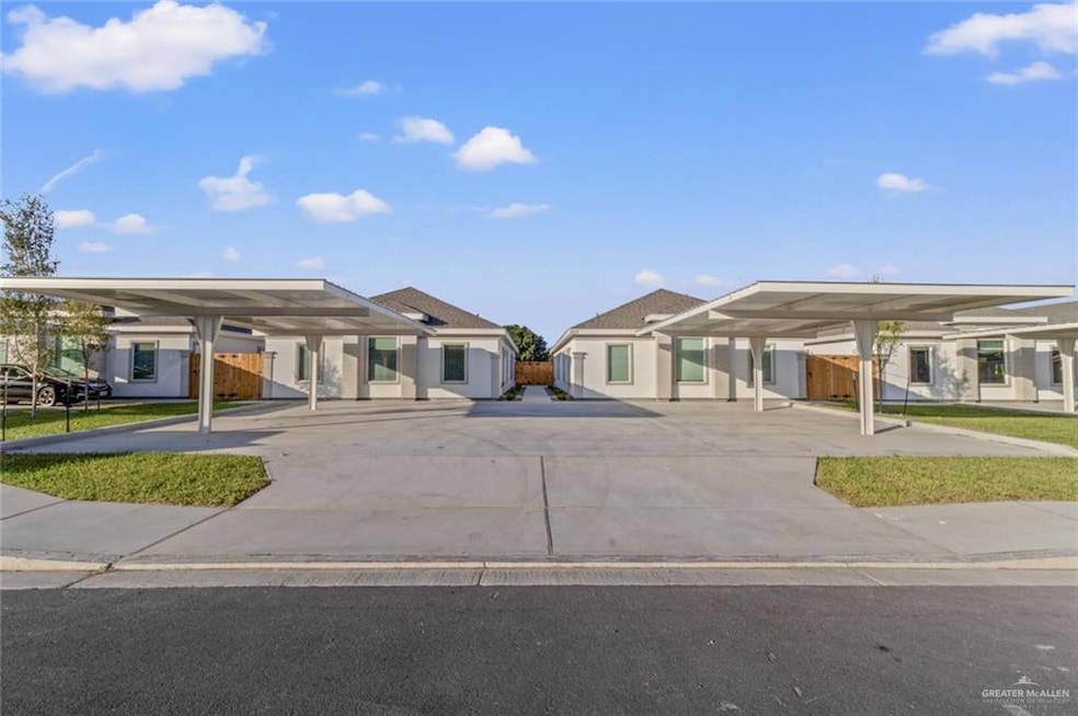 1213 Shavano Dr unit 4, Edinburg, TX 78541 - photo 1