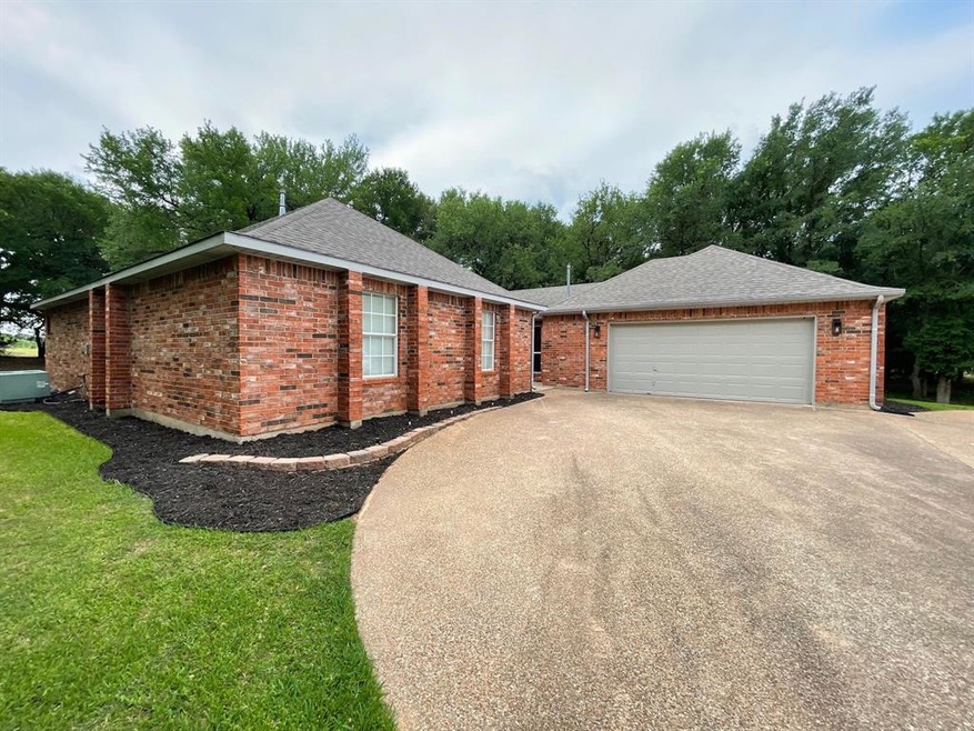 7108 Cedar Valley Dr, Whitney, TX 76692 - photo 1