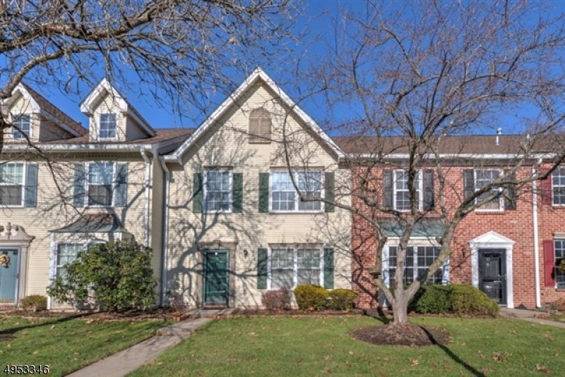 12 Lindsey Ct, Franklin Park, NJ 08823 - photo 1