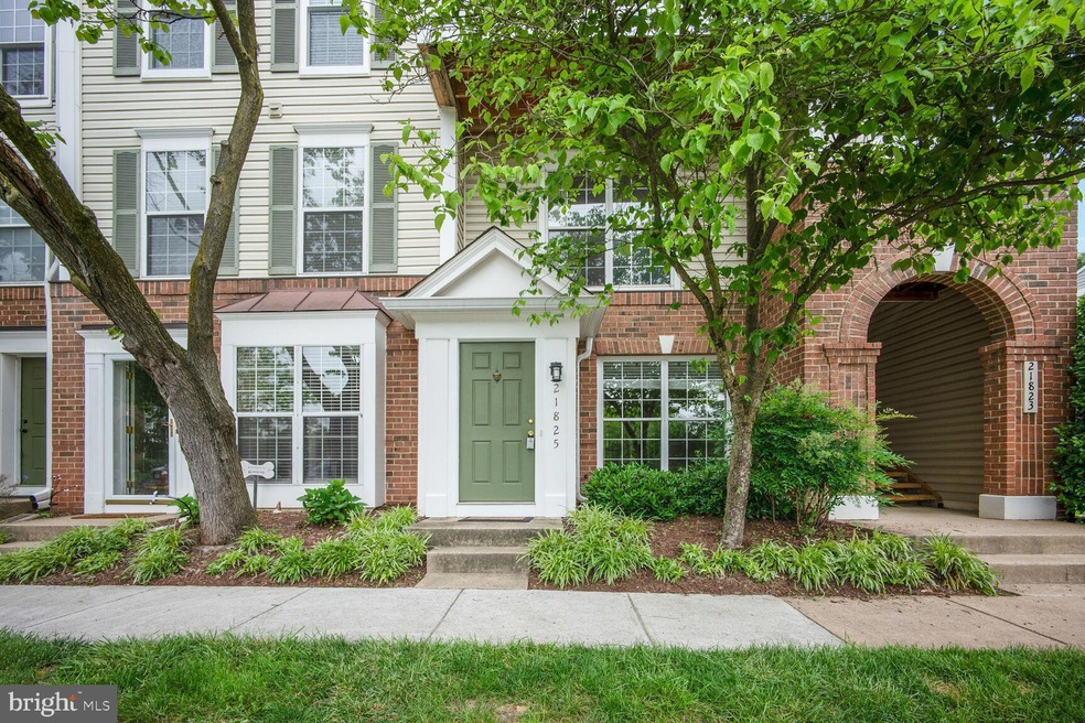 21825 Baldwin Square, Sterling, VA 20164 - photo 1