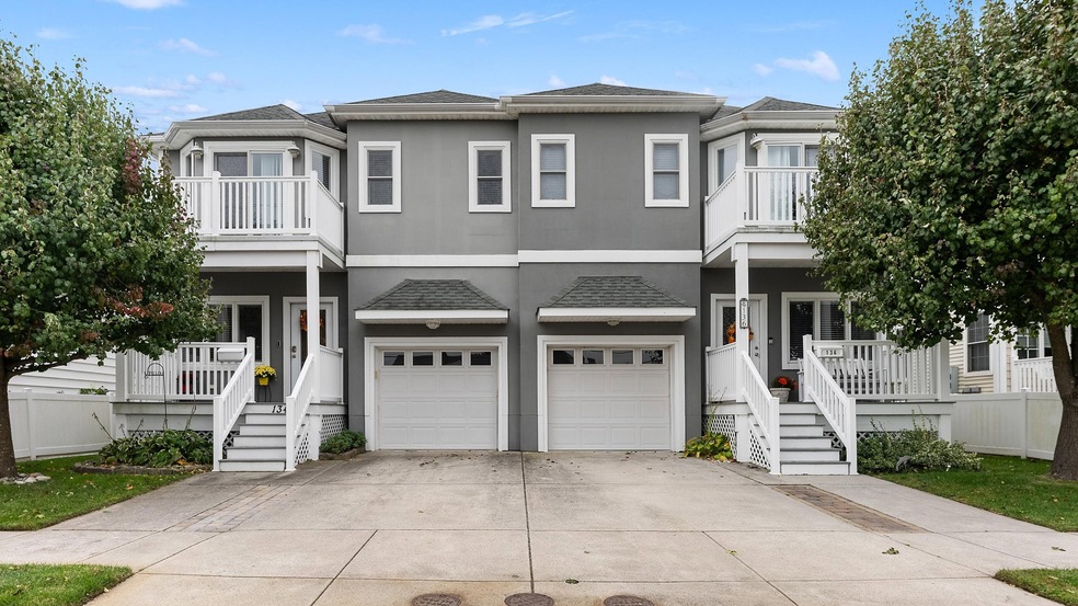 134 W Cresse Ave unit East Side, Wildwood, NJ 08260 - photo 1