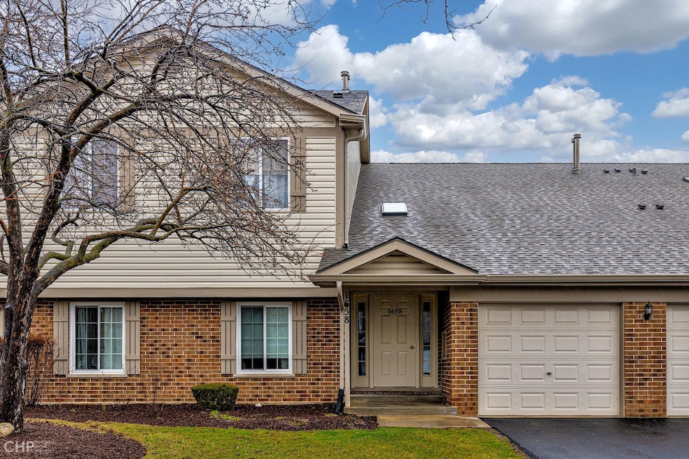 1658 Commodore Ct unit 7, Schaumburg, IL 60193 - photo 1