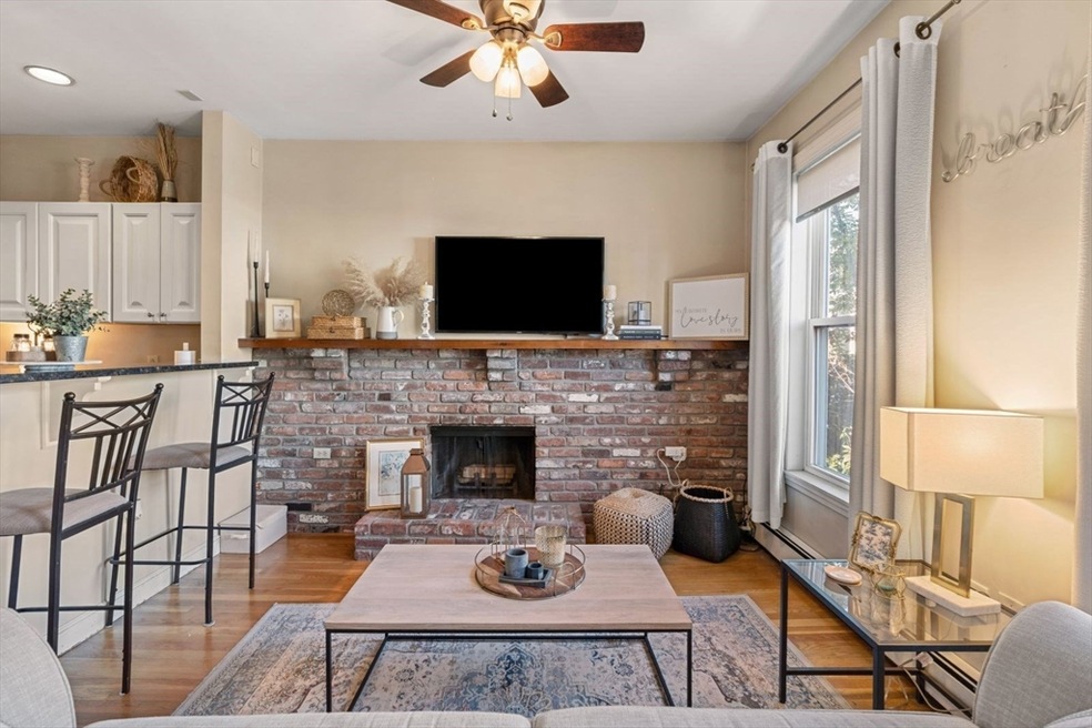 159 M St unit 2, Boston, MA 02127 - photo 1