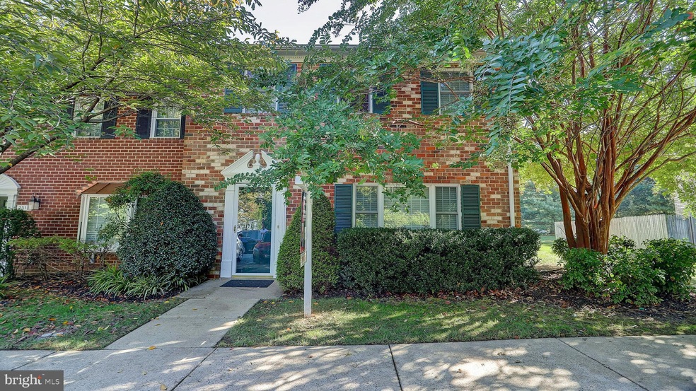 2315 Mcgregor Ct, Vienna, VA 22182 - photo 1