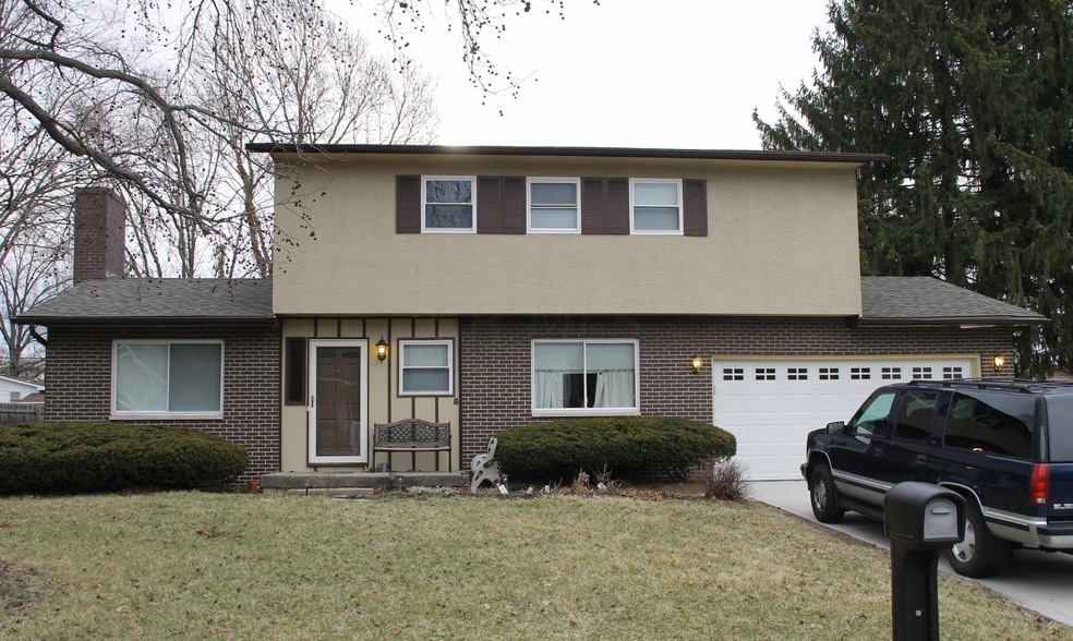 1444 Devonhurst Dr, Columbus, OH 43232 - photo 1