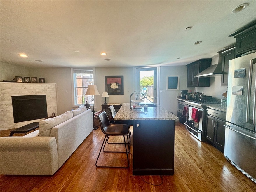 47 Soley St unit 3, Charlestown, MA 02129 - photo 1