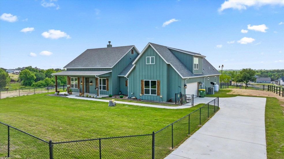 401 Sharla Smelley, Weatherford, TX 76088 - photo 1