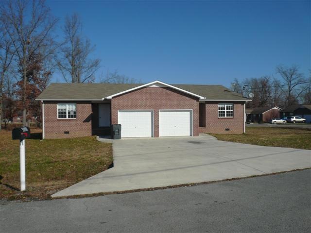 204 Fox Creek Ct, Manchester, TN 37355 - photo 1