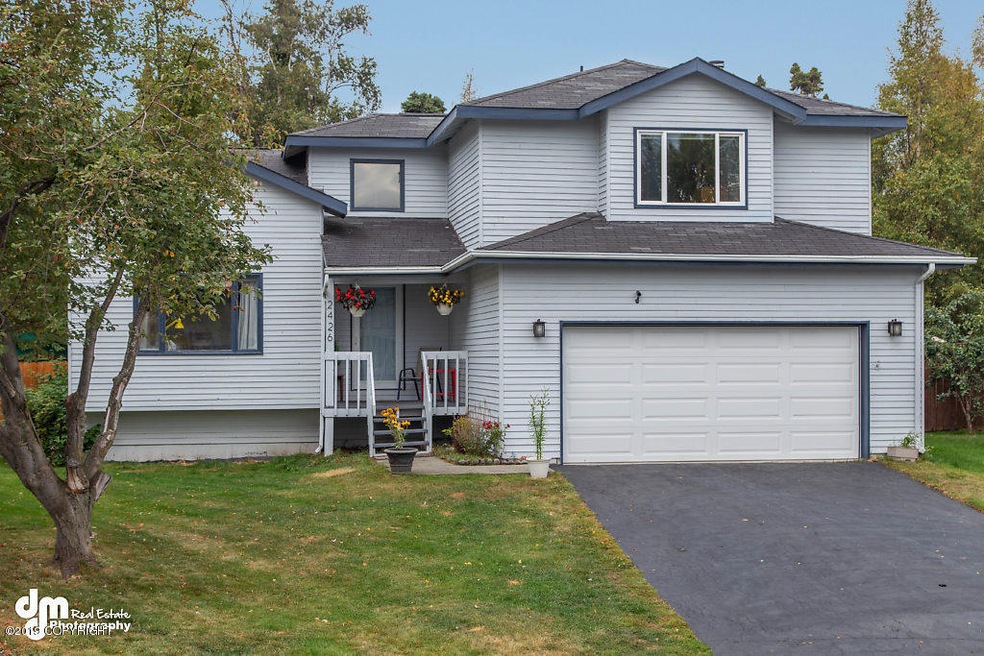 Exterior Front_9243-SMALL