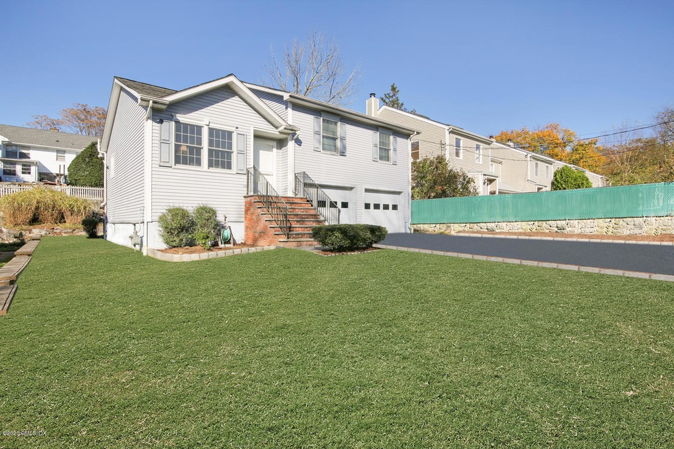 8 Tulip St